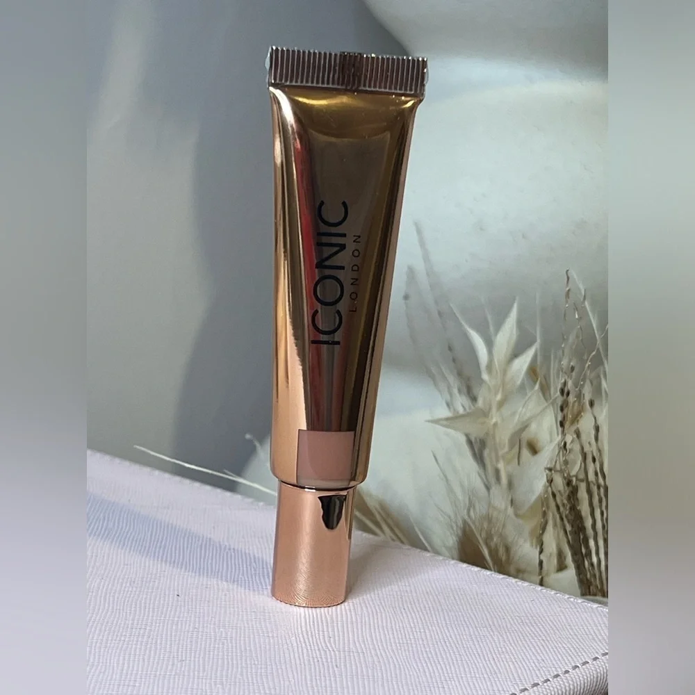 ICONIC LONDON • SHEER BLUSH - FRESH FACED • NEW IN BOX